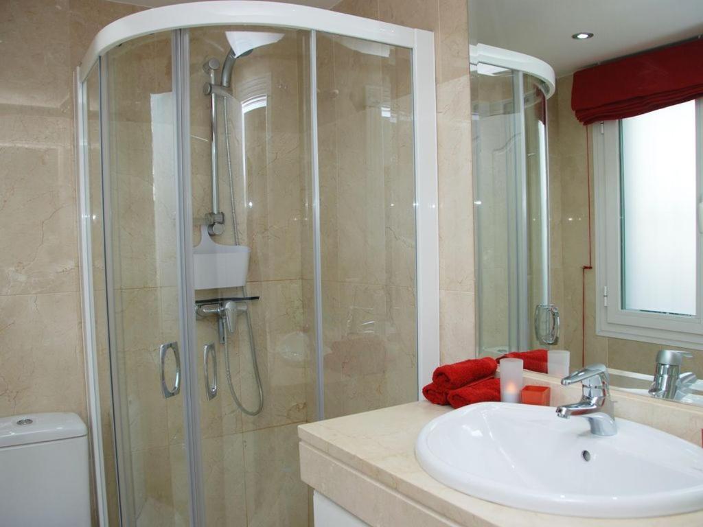 D12 Espectacular Y Moderno Apartamento En Primera Linea - Estepona - Sinfonia Del Mar Экстерьер фото